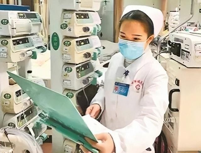 医护工作强度_疫情_医护心理健康